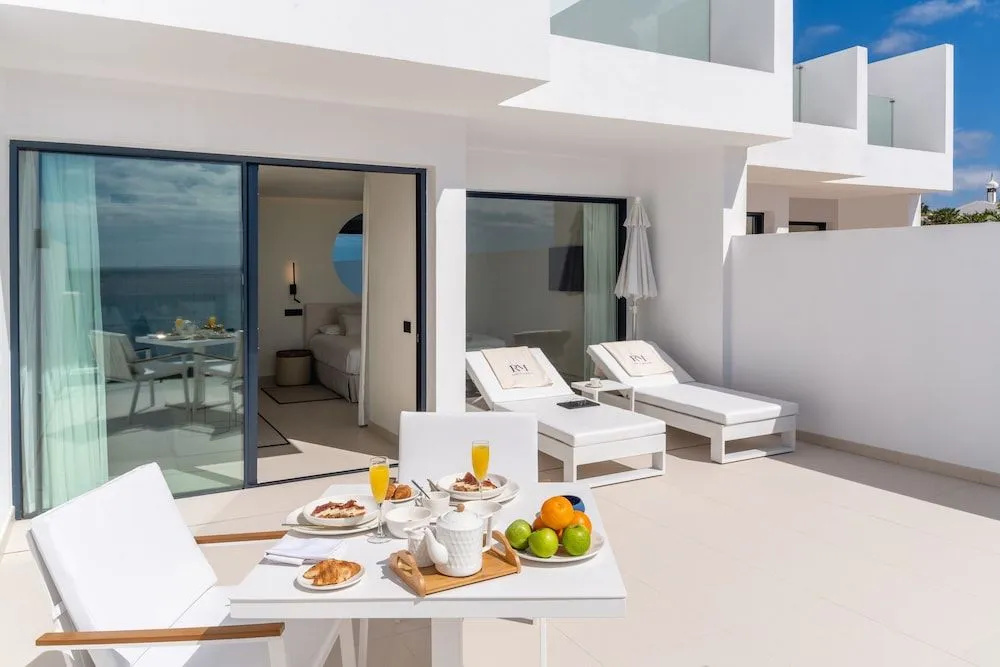 Photo - Royal Marina Suites Boutique Hotel