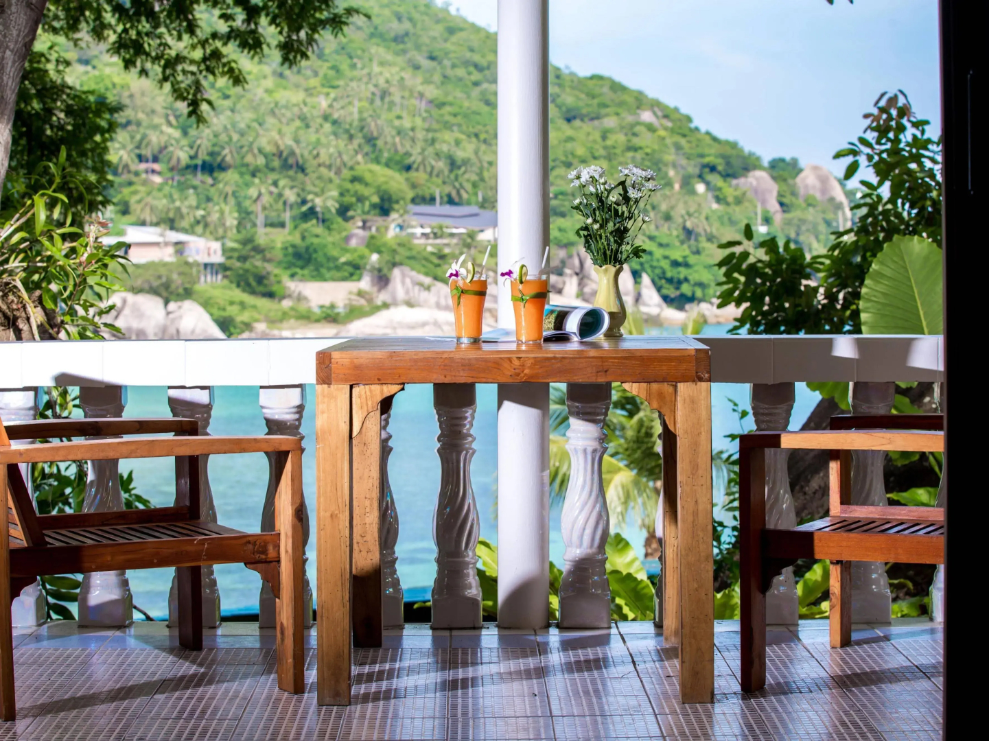 Photo - Crystal Bay Yacht Club Beach Resort