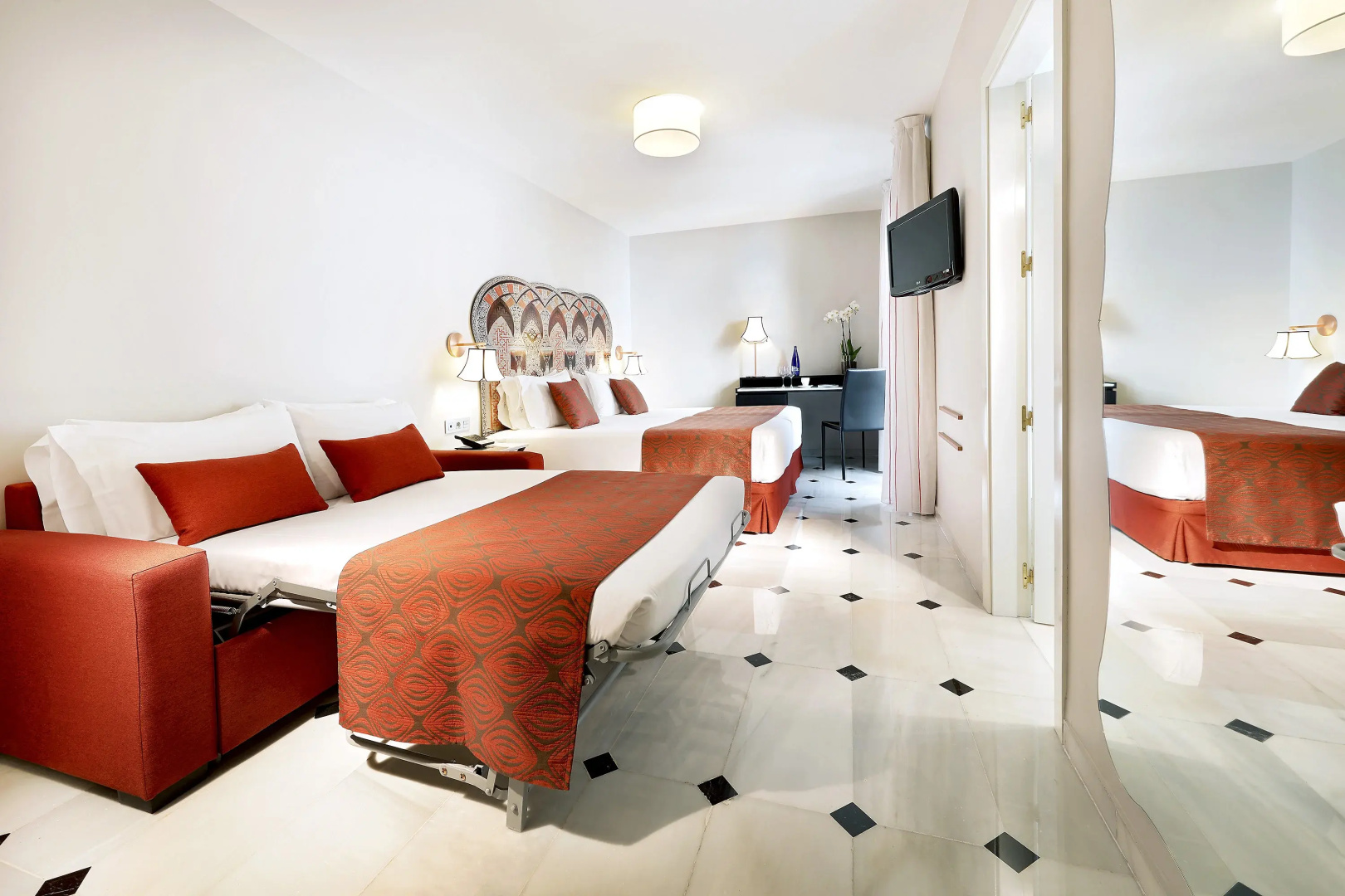 Photo - Eurostars Conquistador Hotel