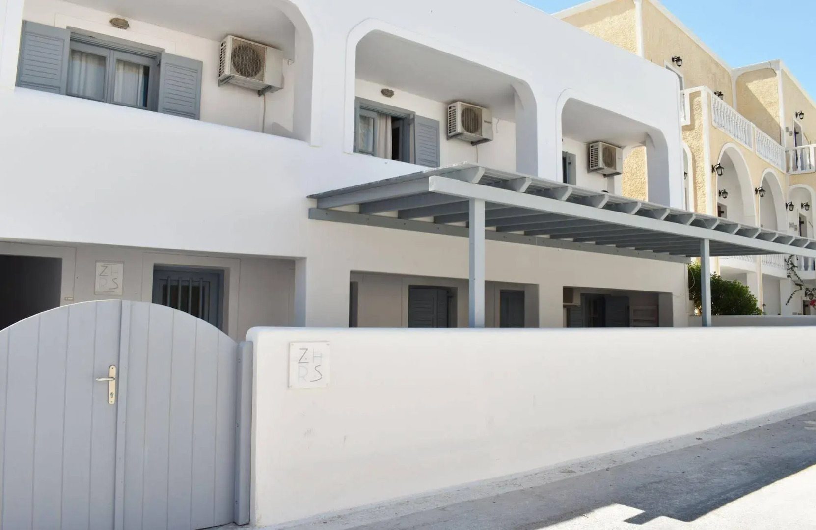 Foto - Zacharakis Studios