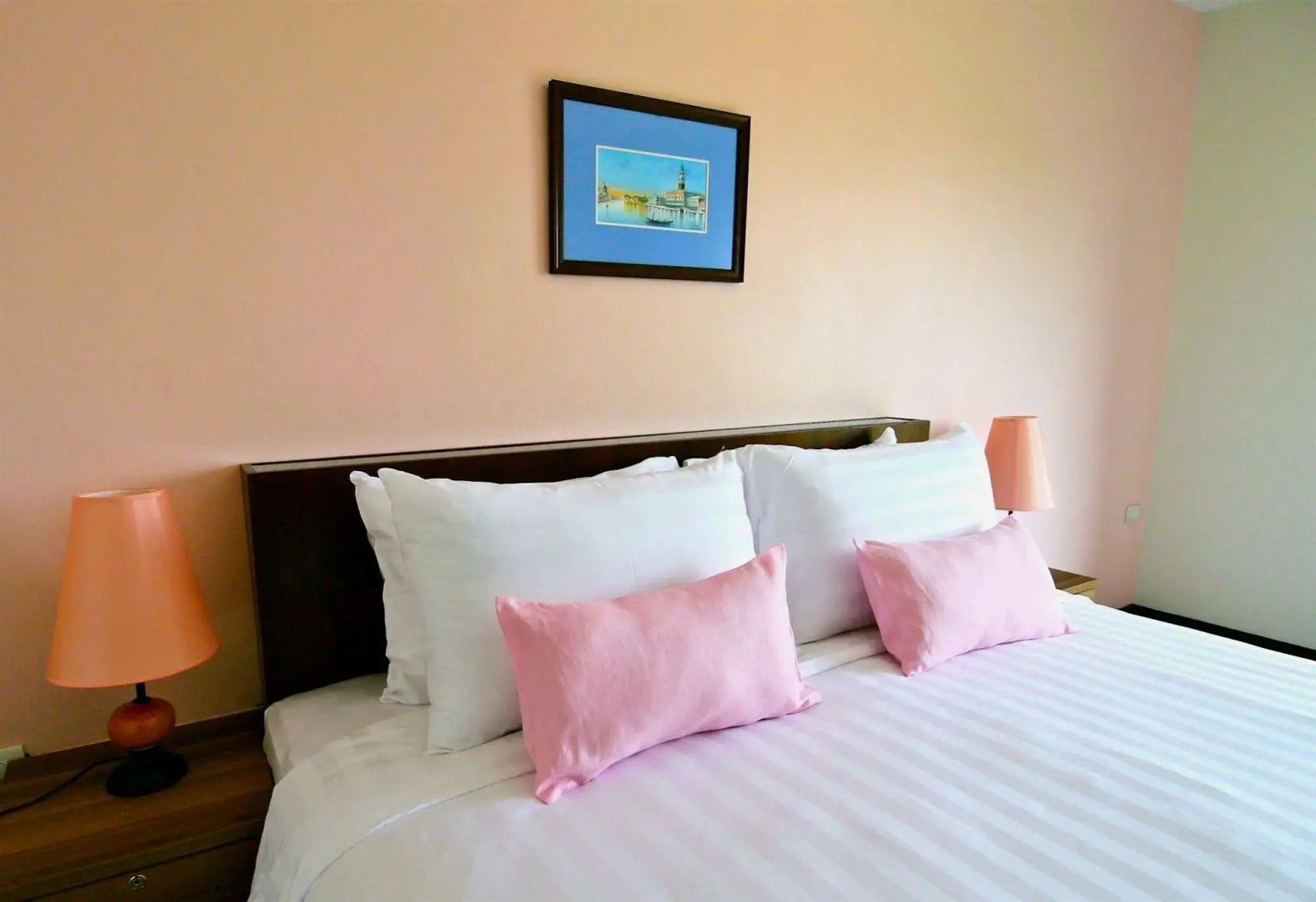 Photo - WE Valley Hotel