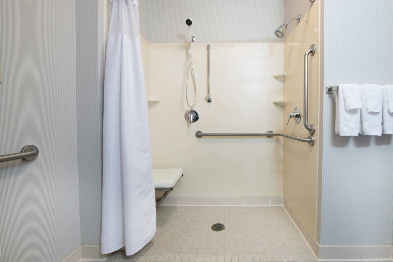 Foto - Courtyard by Marriott Newark Silicon Valley