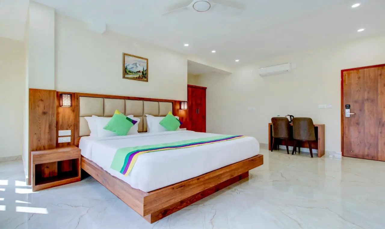 The Meridian, 10 Mins To Mahatma Gandhi Park