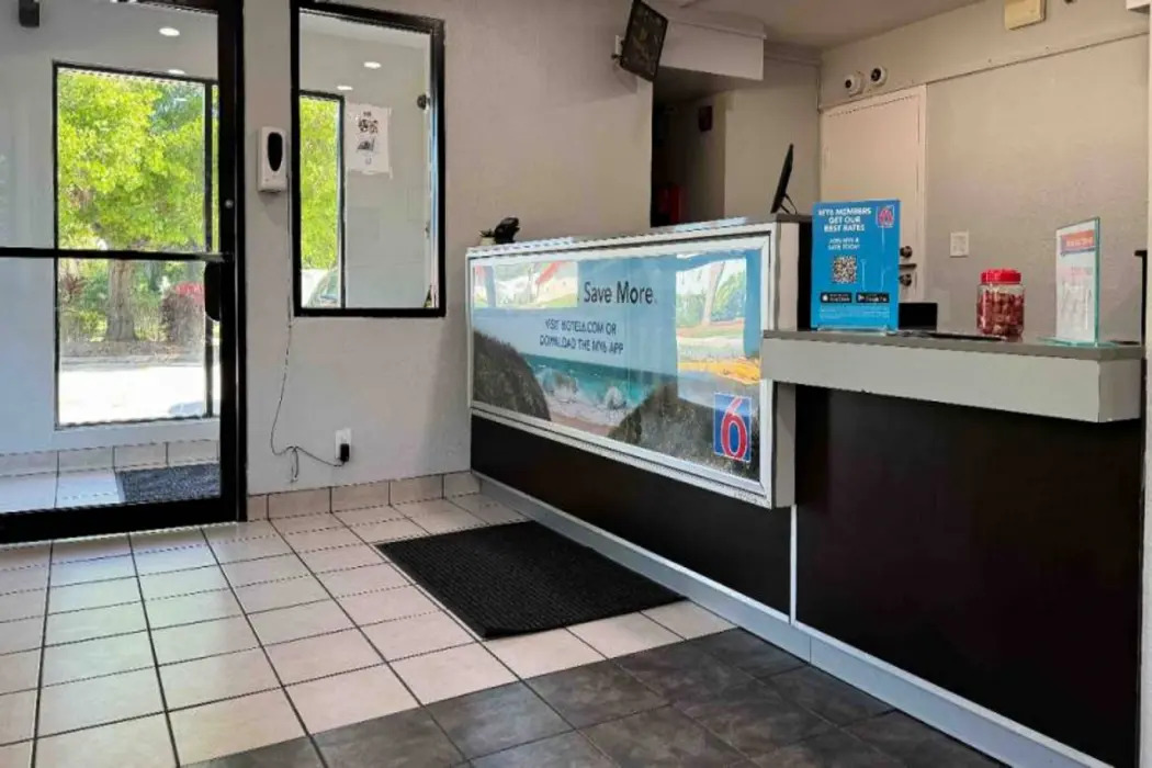 Photo - Motel 6-Bradenton, FL