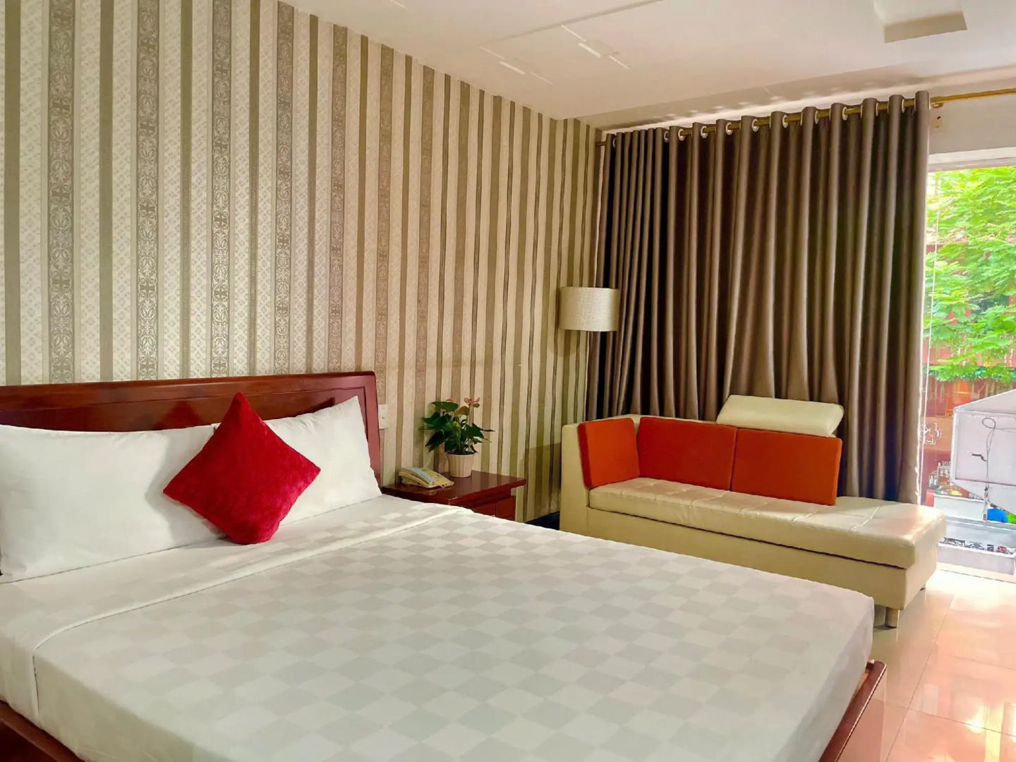 Photo - Gold hotel, Saigon