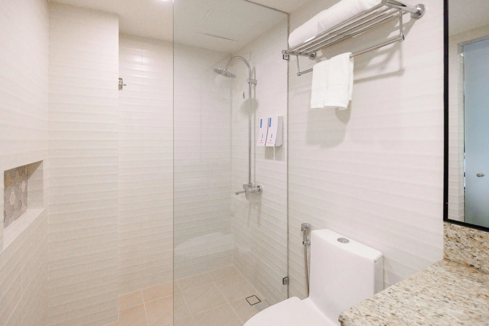 Foto - Surestay Plus By Best Western Cebu City