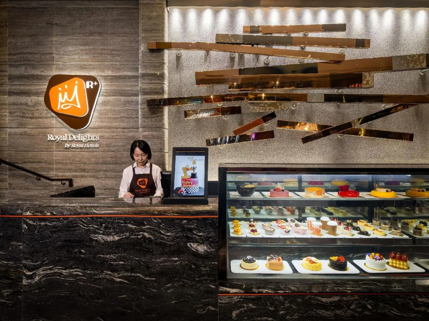 Photo - Royal Plaza Hotel