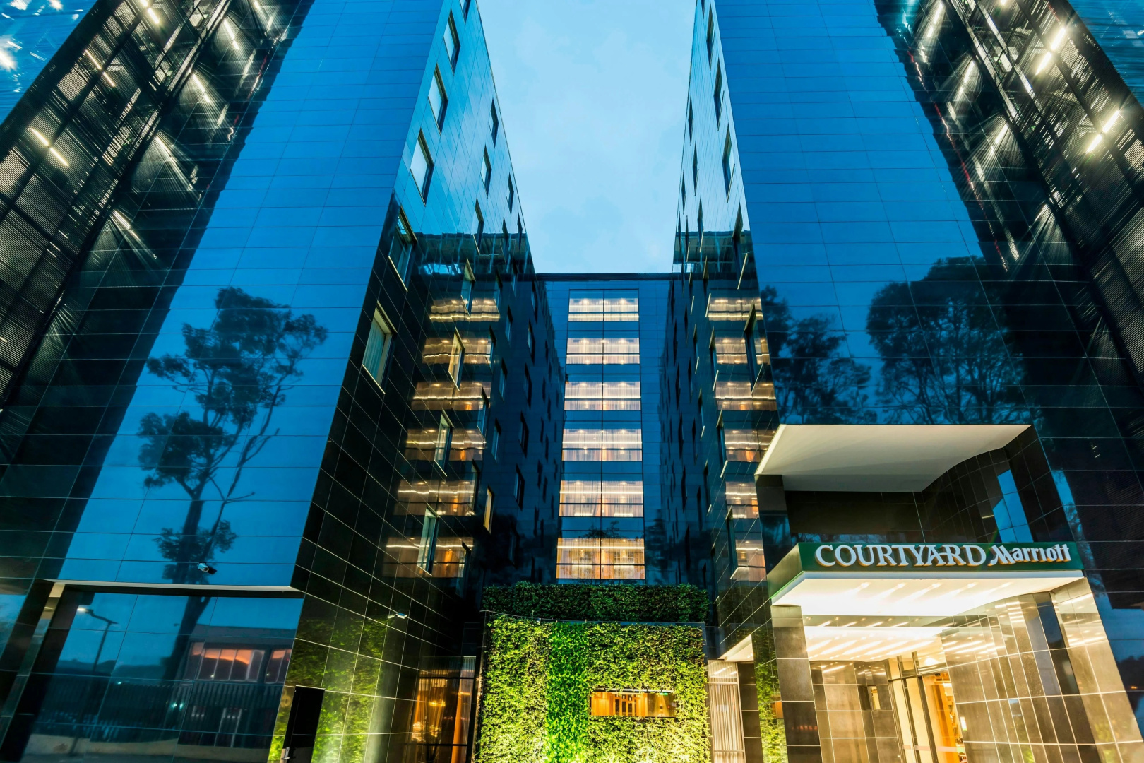 Foto - Courtyard by Marriott Bogota Airport
