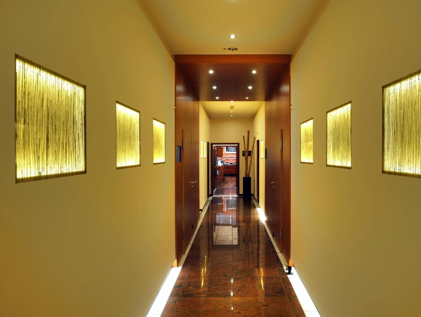 Photo - Best Western Plus Delta Park Hotel