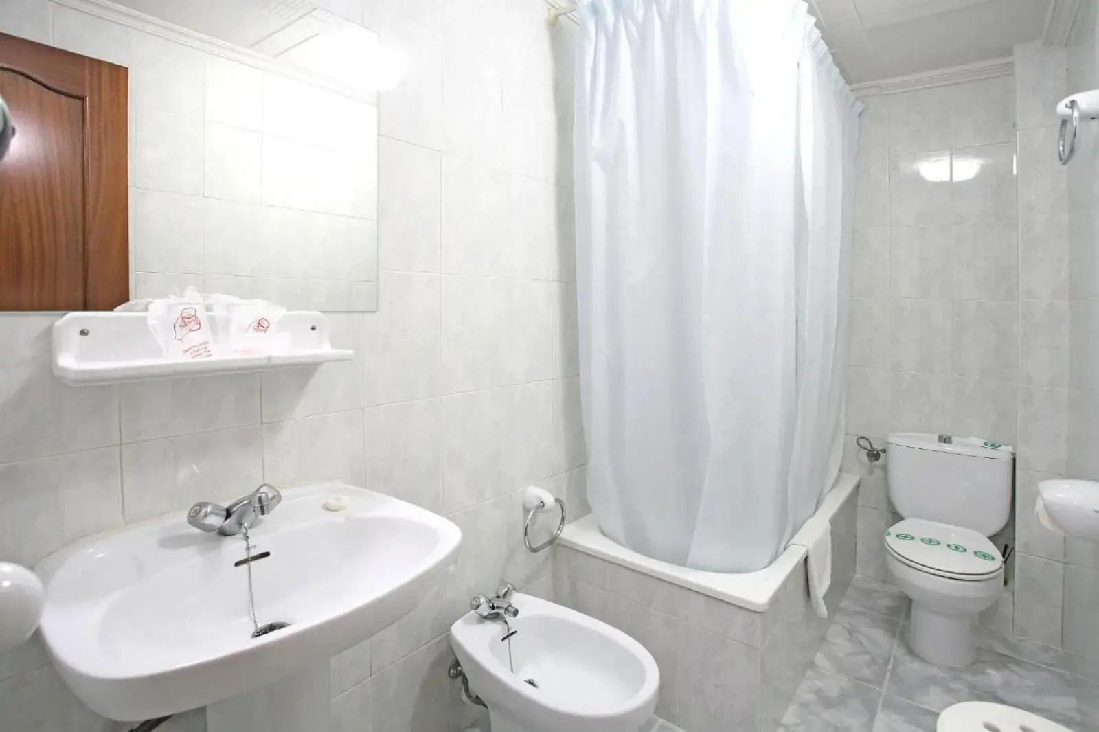 Photo - Hotel Canadá