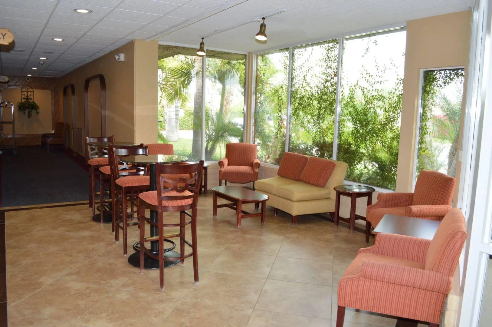 Foto - Ontario Airport Inn
