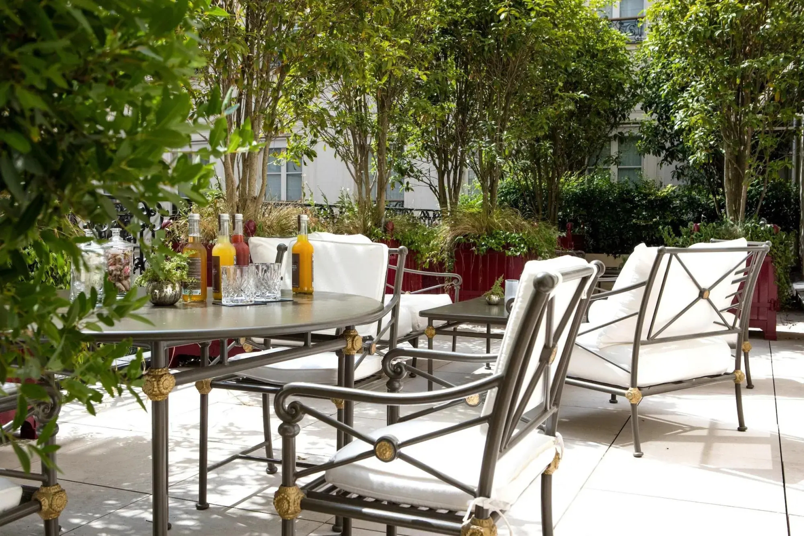 Photo - La Réserve Paris Hotel & Spa