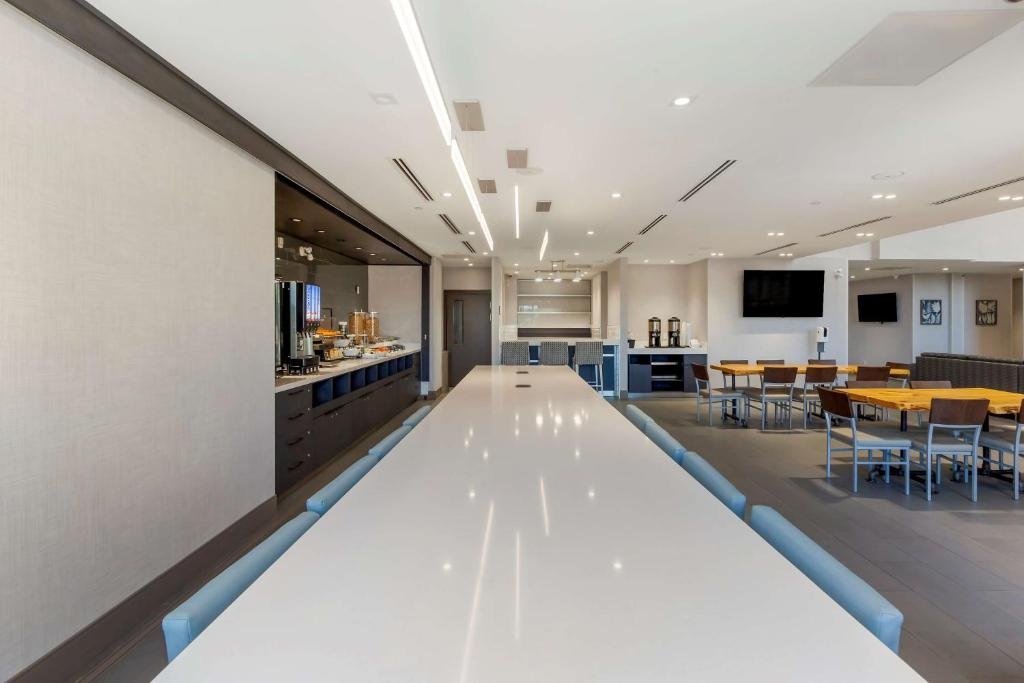 Photo - Executive Residency by Best Western Toronto-Mississauga