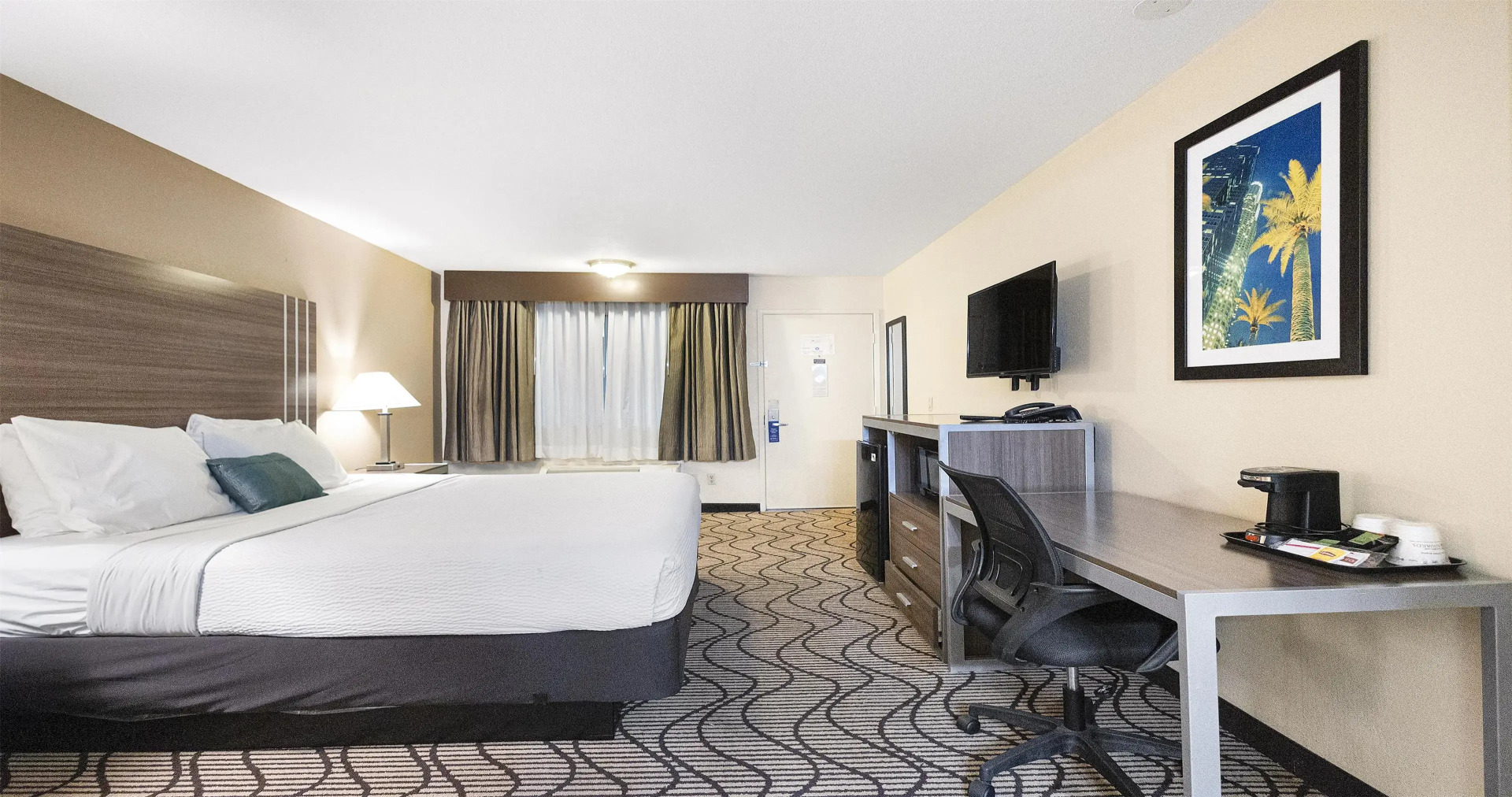 Foto - SureStay Plus Hotel by Best Western Sacramento North
