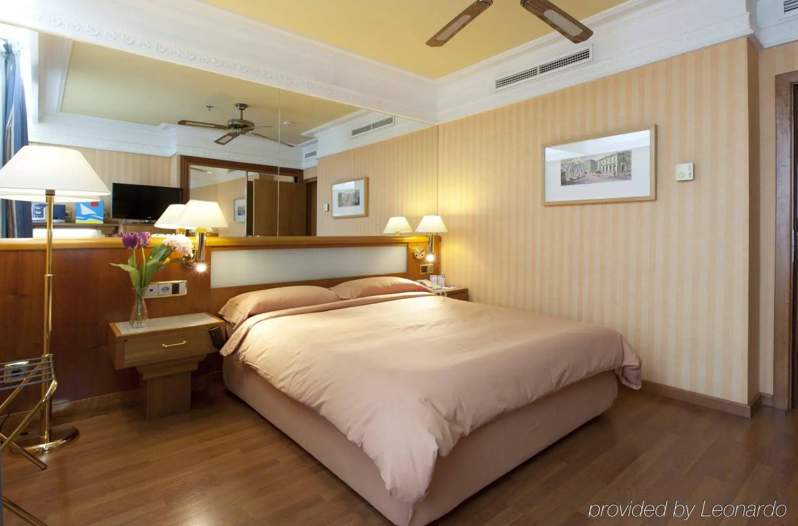 Photo - Catalonia Plaza España Hotel & Spa