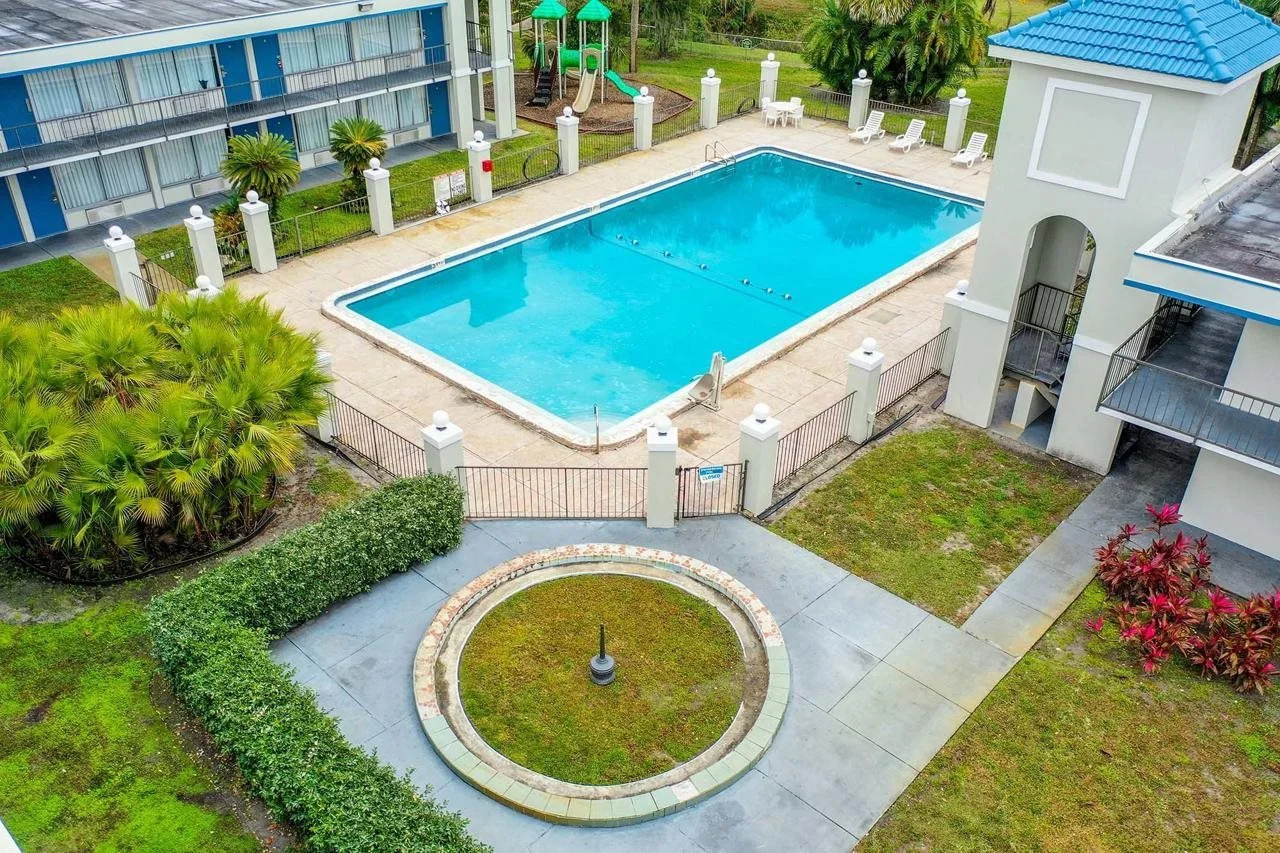 Photo - Stayable Lakeland