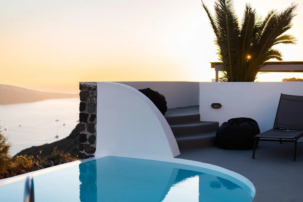Photo - Mr and Mrs White Oia – Santorini