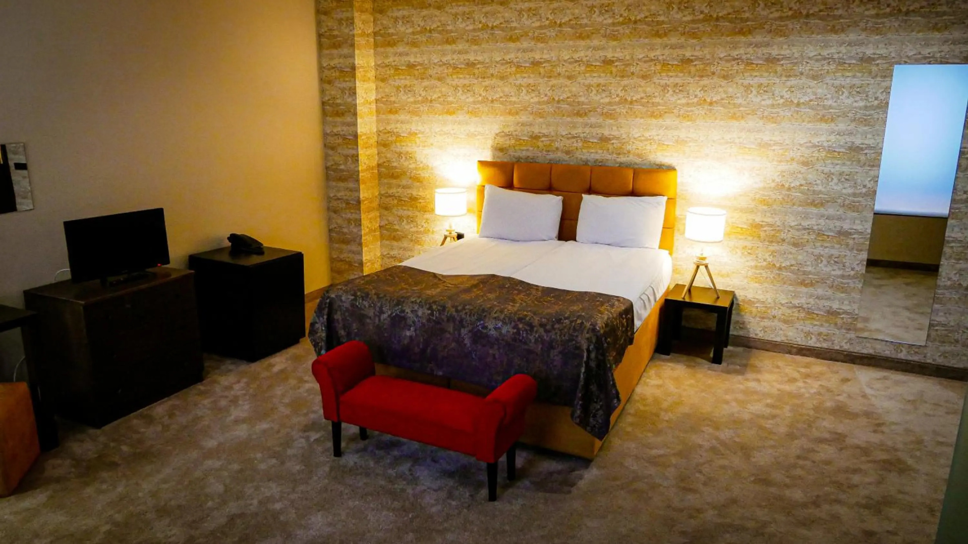 Photo - Riverside Boutique Hotel