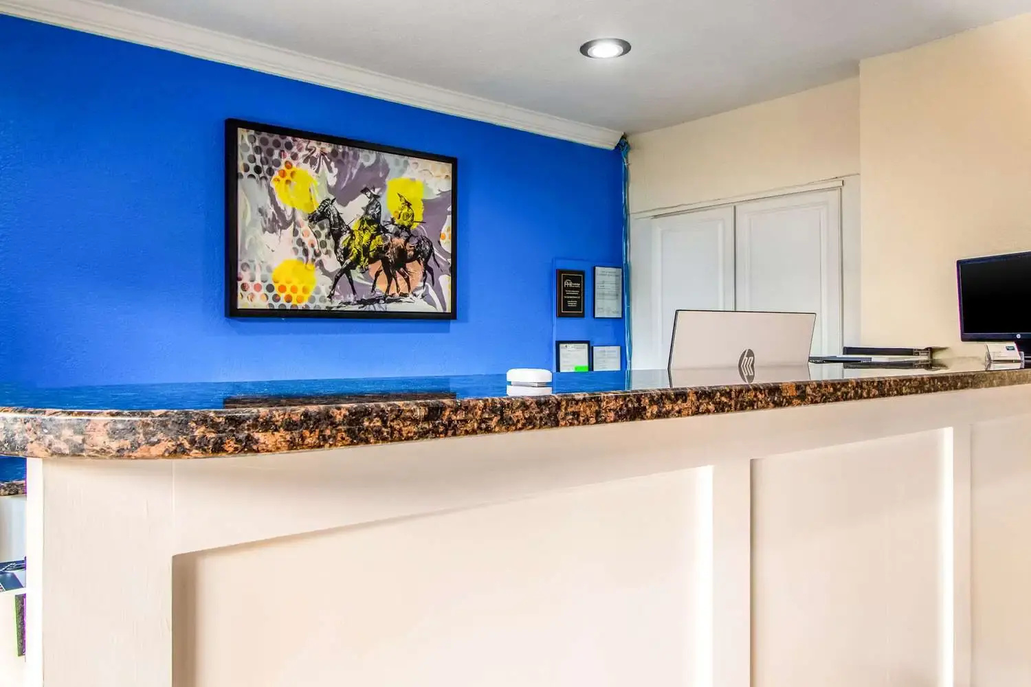 Photo - Rodeway Inn & Suites