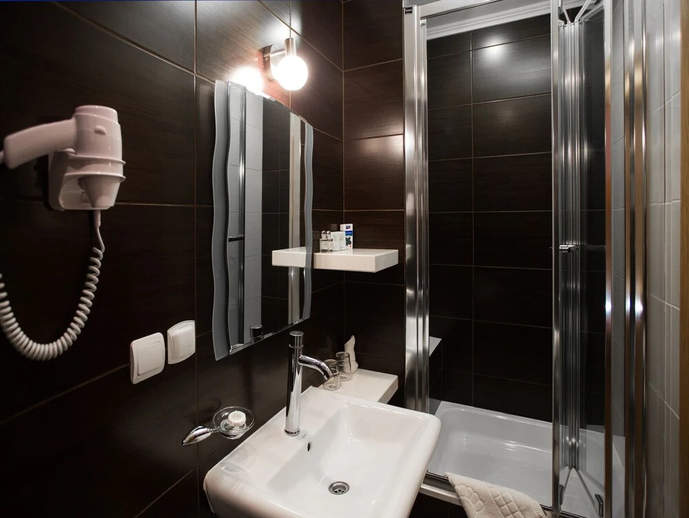 Photo - Eney Hotel