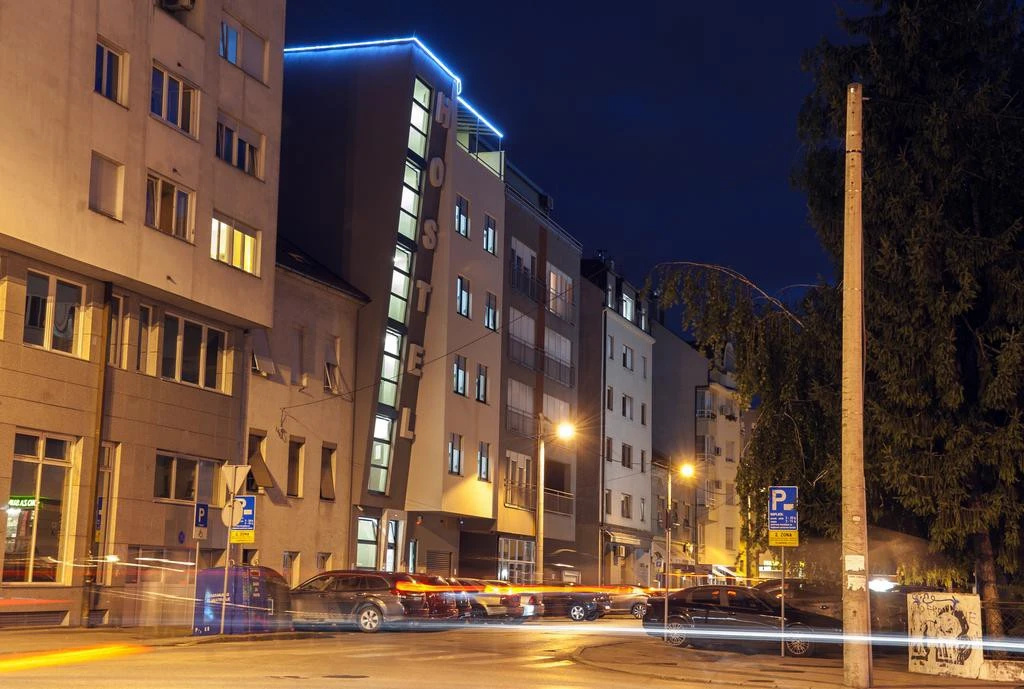 Photo - Hostel Moving