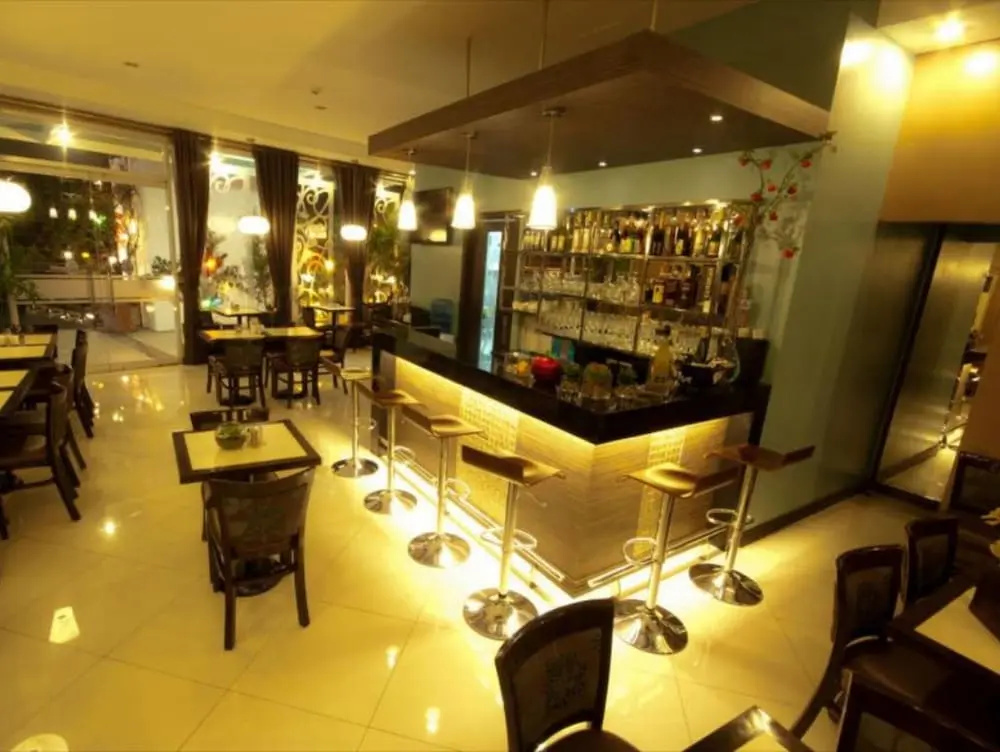 Townhouse OAK Metro Manila Near Osmena Highway PNR Pasay formerly Avitel Hotel
