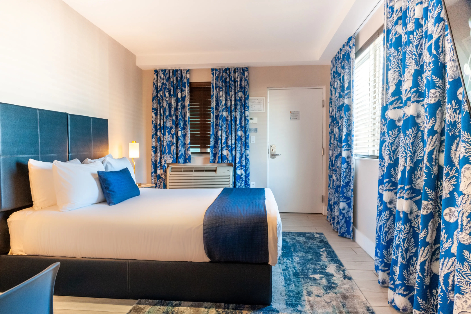 Foto - Waterside Hotel and Suites