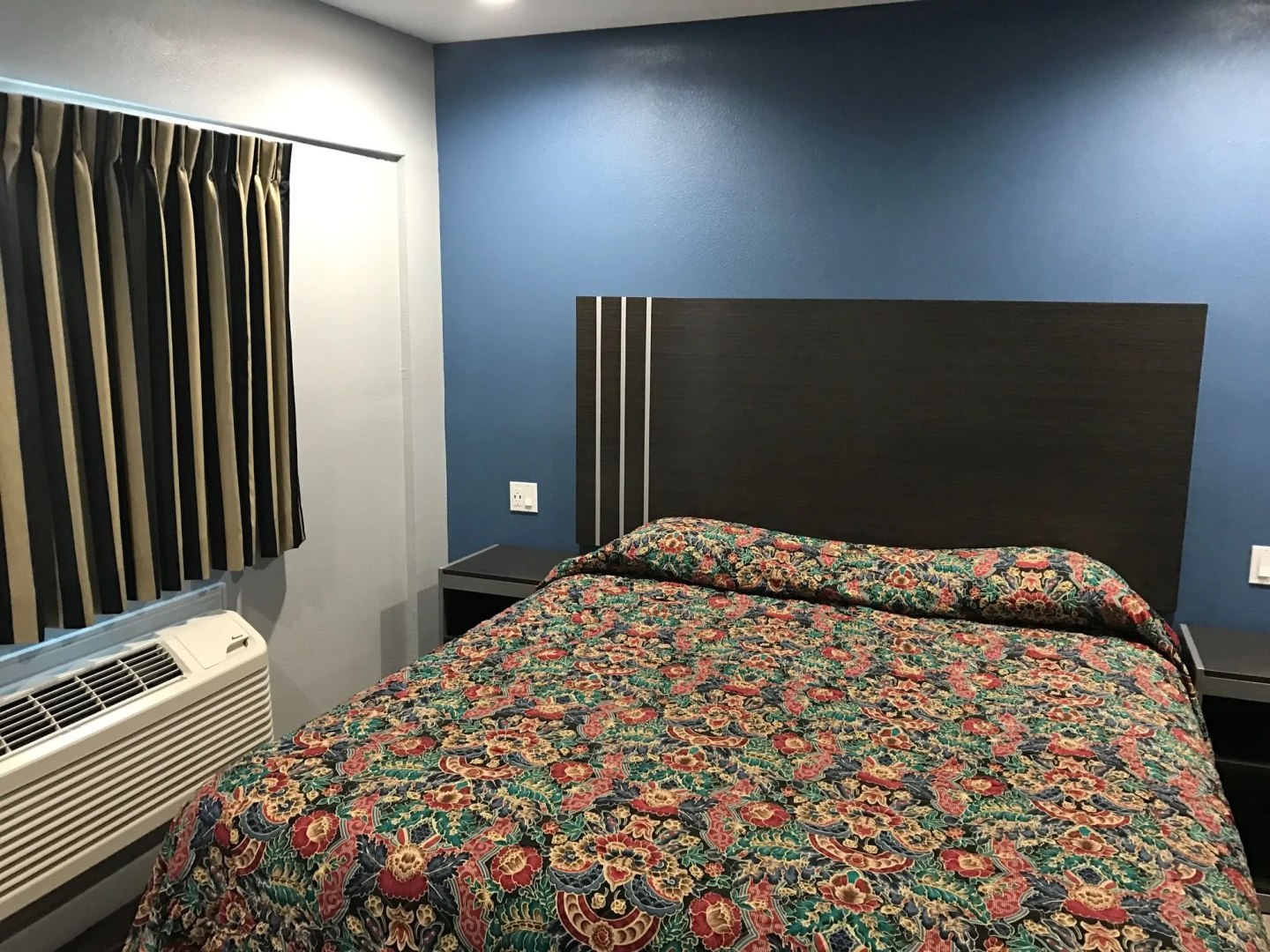 Photo - Empire Inn Motel