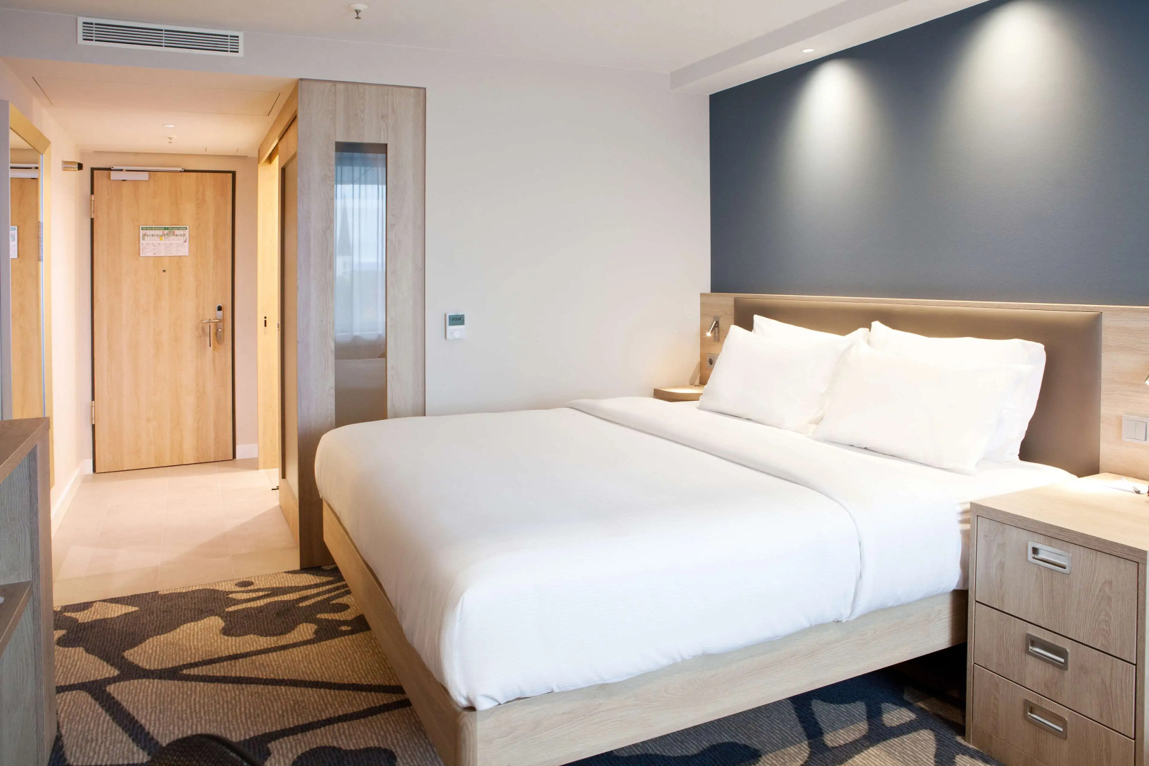 Photo - Hampton by Hilton Munich City Center East