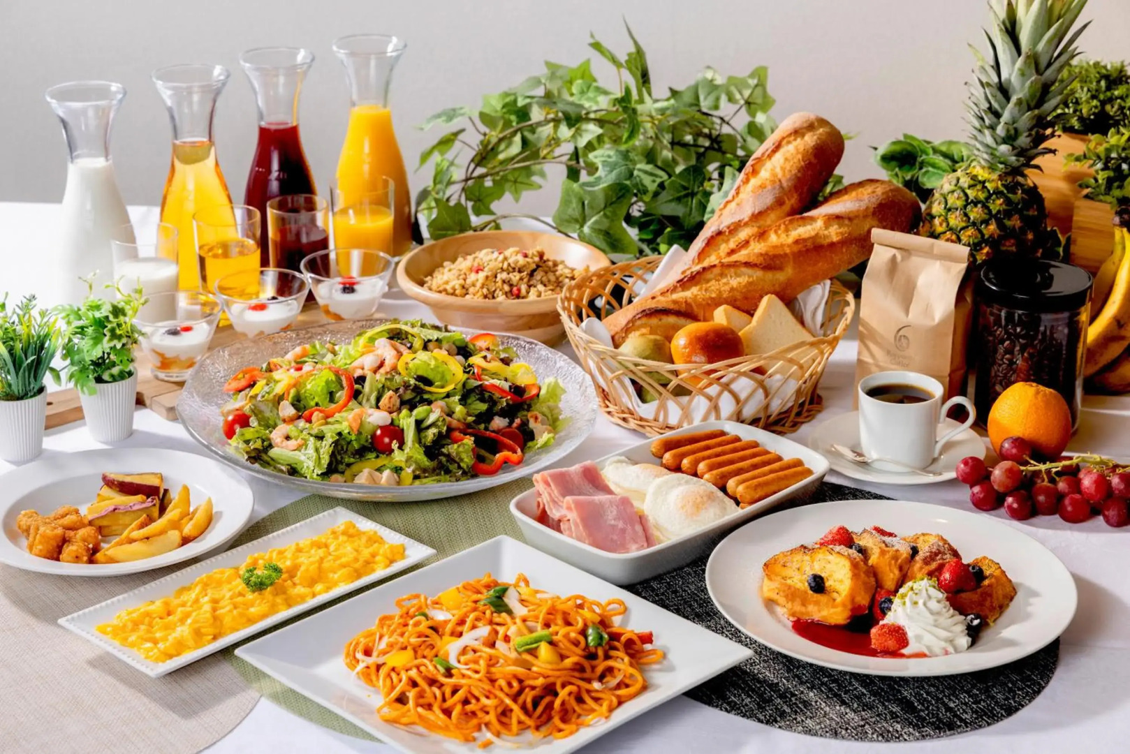 Photo - Hotel Mariners Court Tokyo