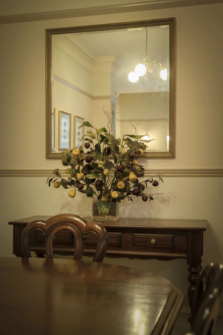 Photo - Royal Albert Hotel