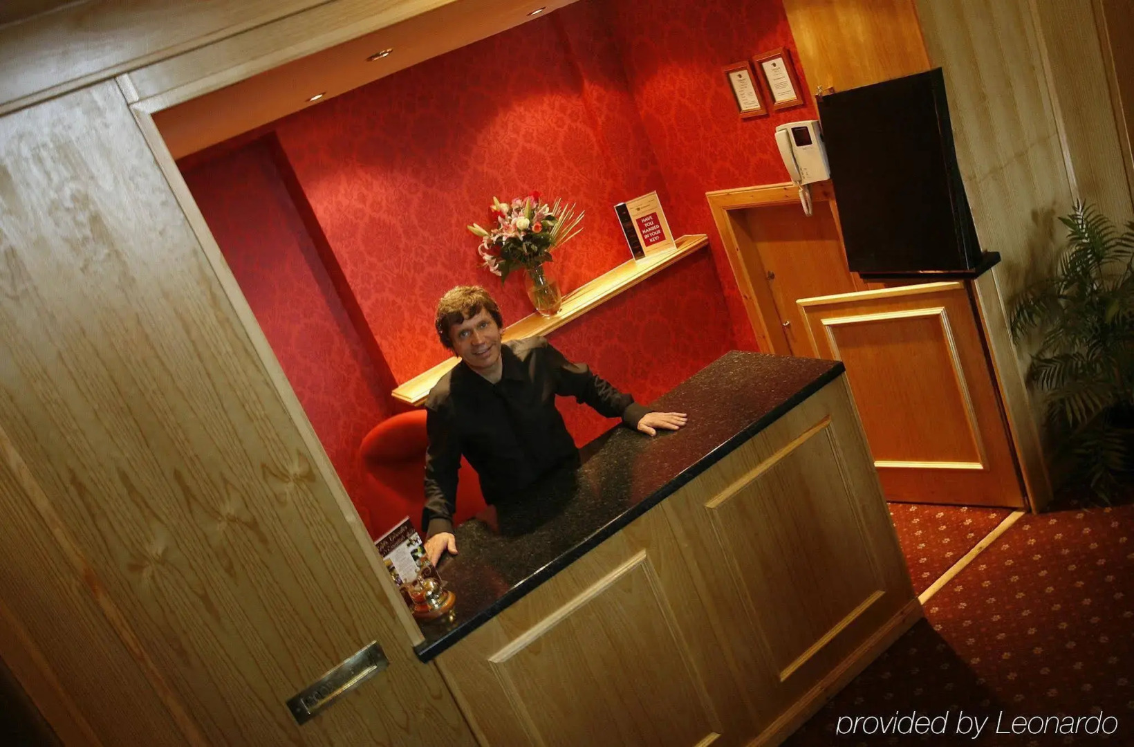 Photo - Aberdeen House