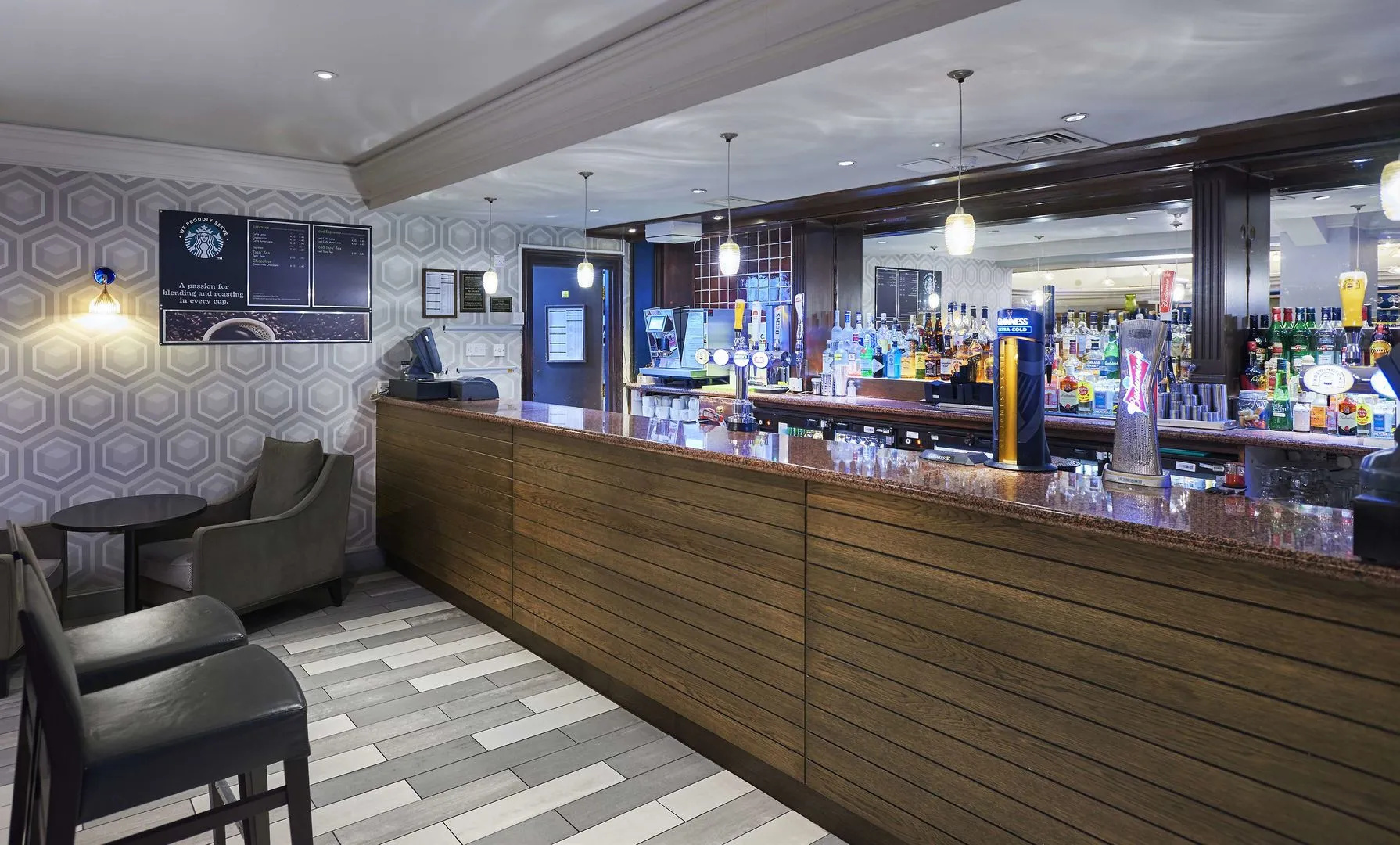 Foto - DoubleTree by Hilton Bristol North