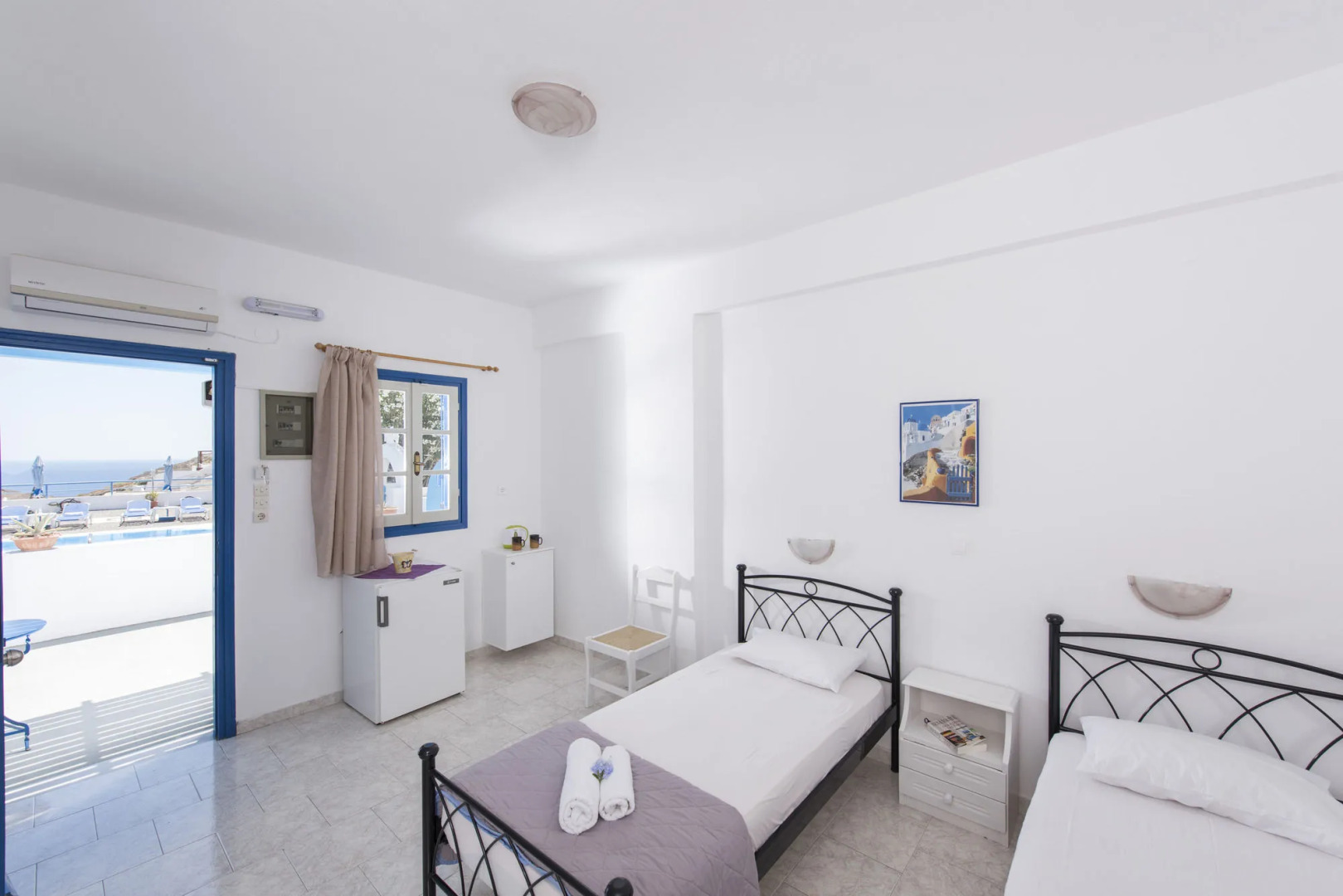 Foto - Thira's Dolphin