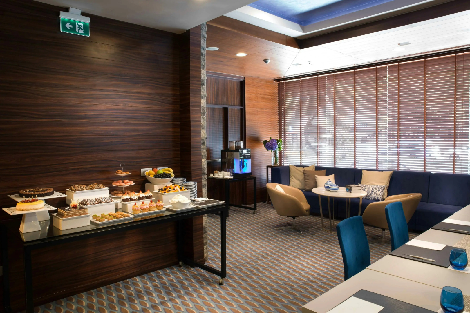 Photo - Renaissance Izmir Hotel