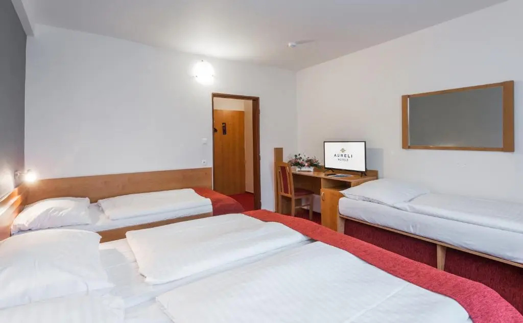 Photo - Hotel Globus