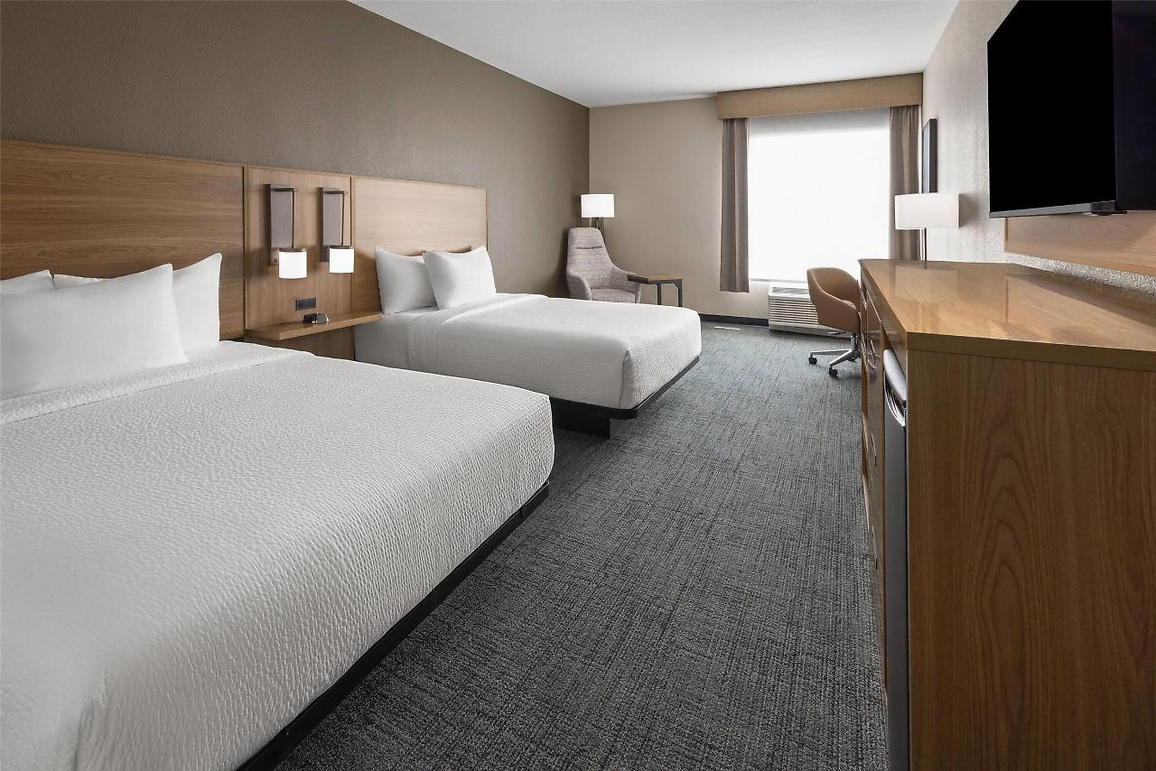 Photo - La Quinta Inn & Suites by Wyndham Phoenix West / Glendale