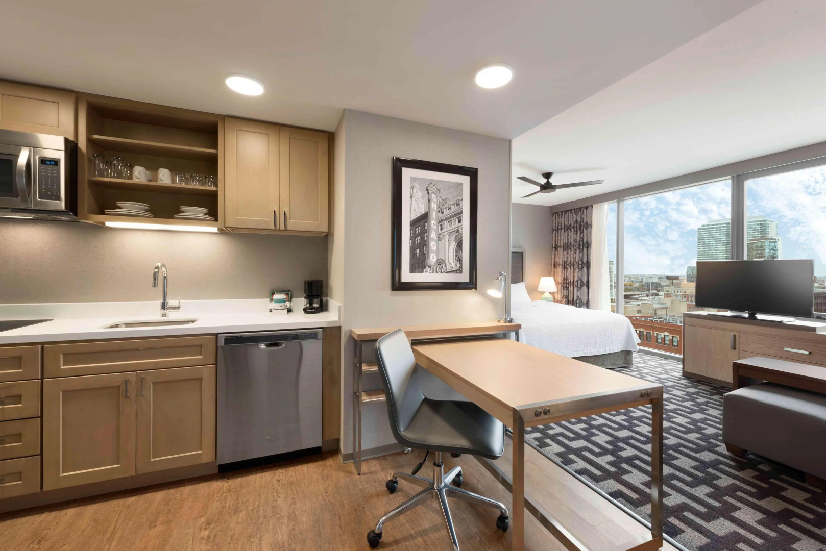 Photo - Homewood Suites by Hilton Chicago West Loop Fulton Mkt Area