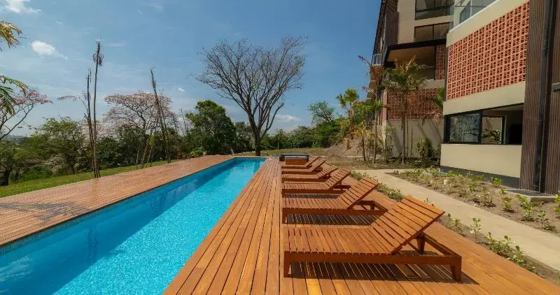 Photo - BEE Suites San José - Santa Ana
