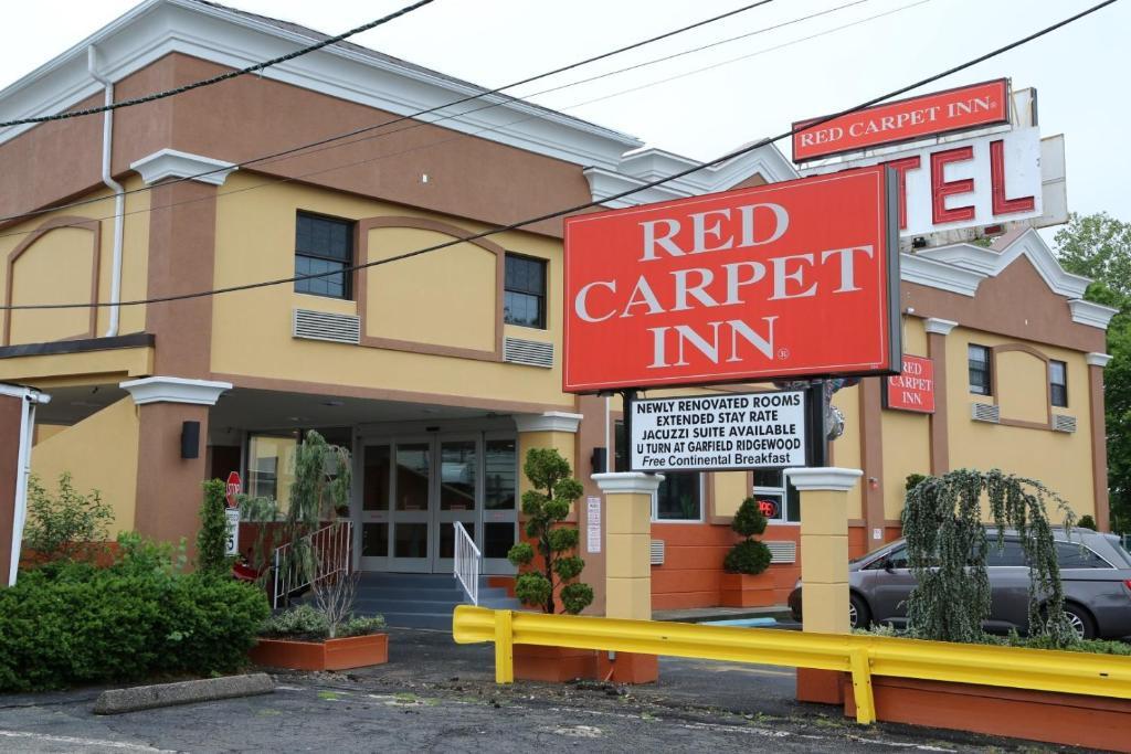 Photo - Red Carpet Inn Elmwood