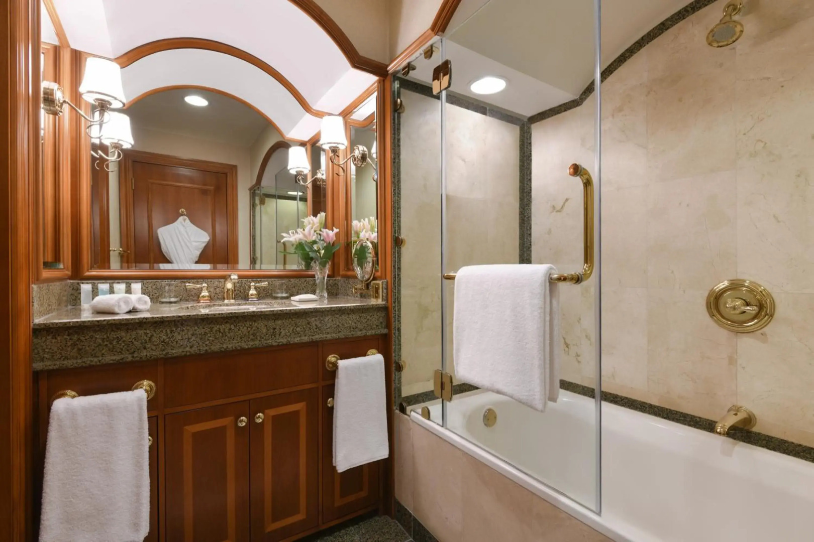 Foto - Al Aziziyah Boutique Hotel By The Torch