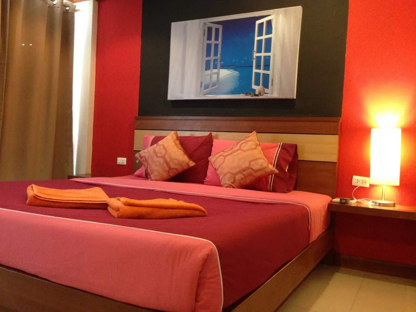 Foto - TJ Patong Hotel - Otop Shopping Paradise