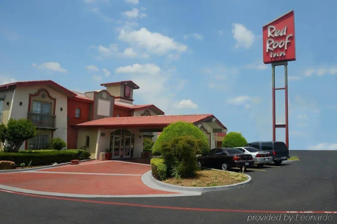 Photo - Red Roof Inn North Dallas - Park Central