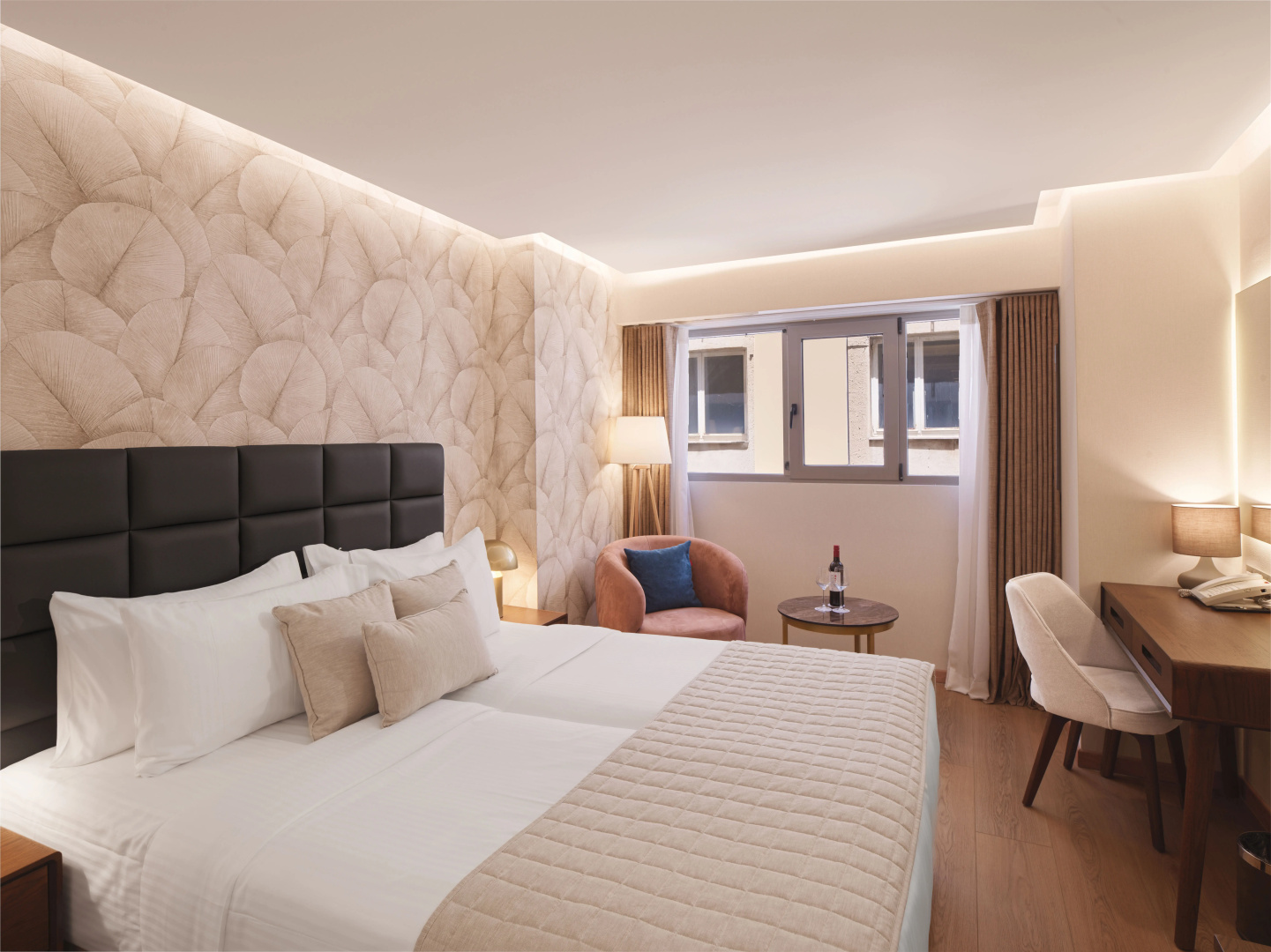 Photo - Leonardo Hotel Athens City Center