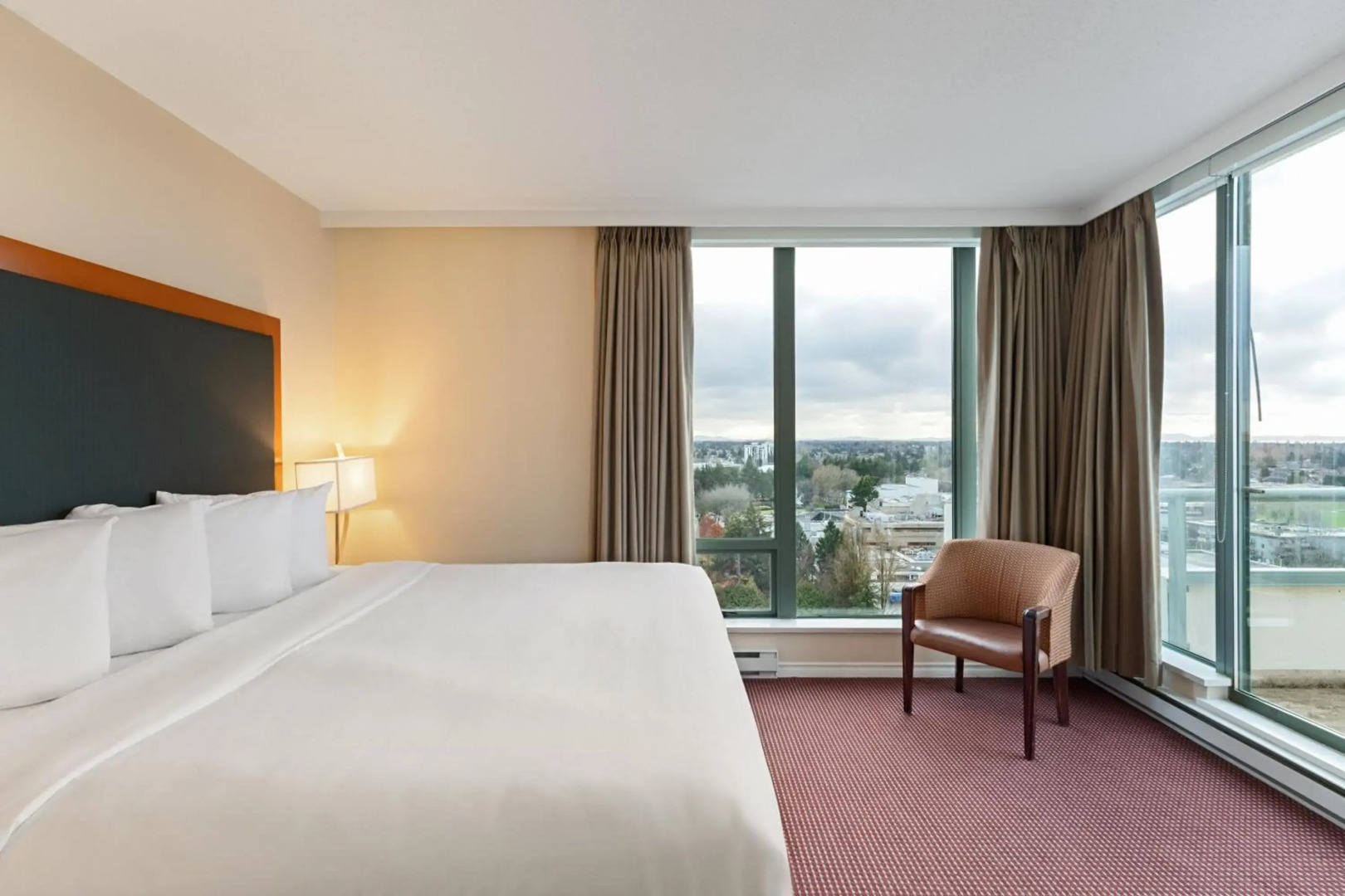 Foto - Executive Hotel Vancouver Airport