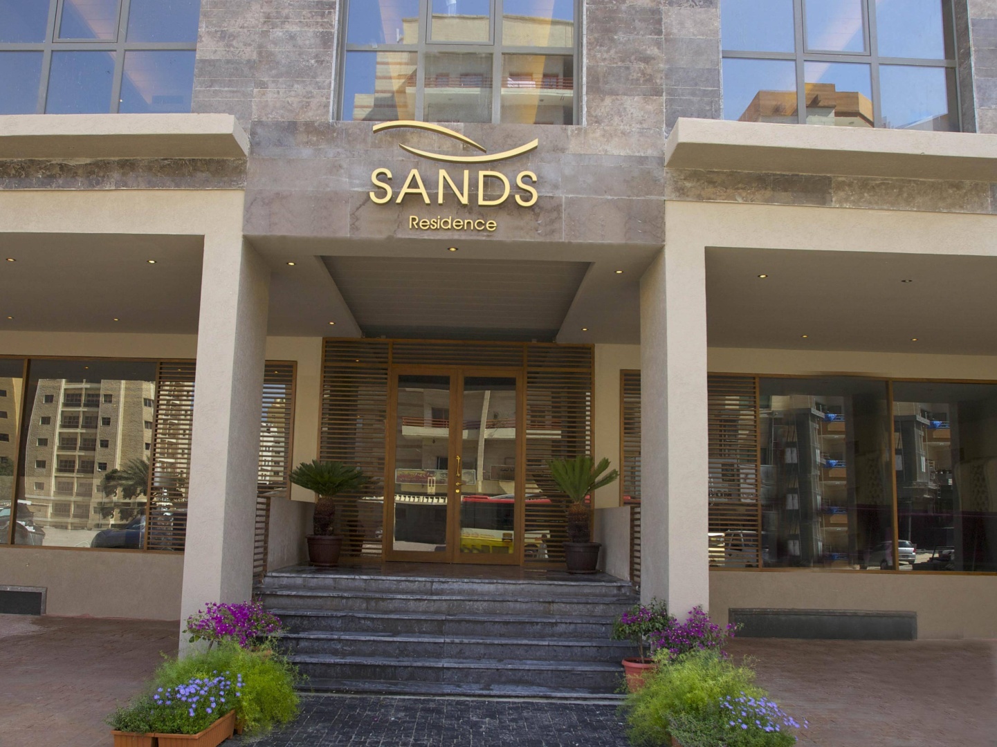 Sands Residence Furnished Apartments — фото 1