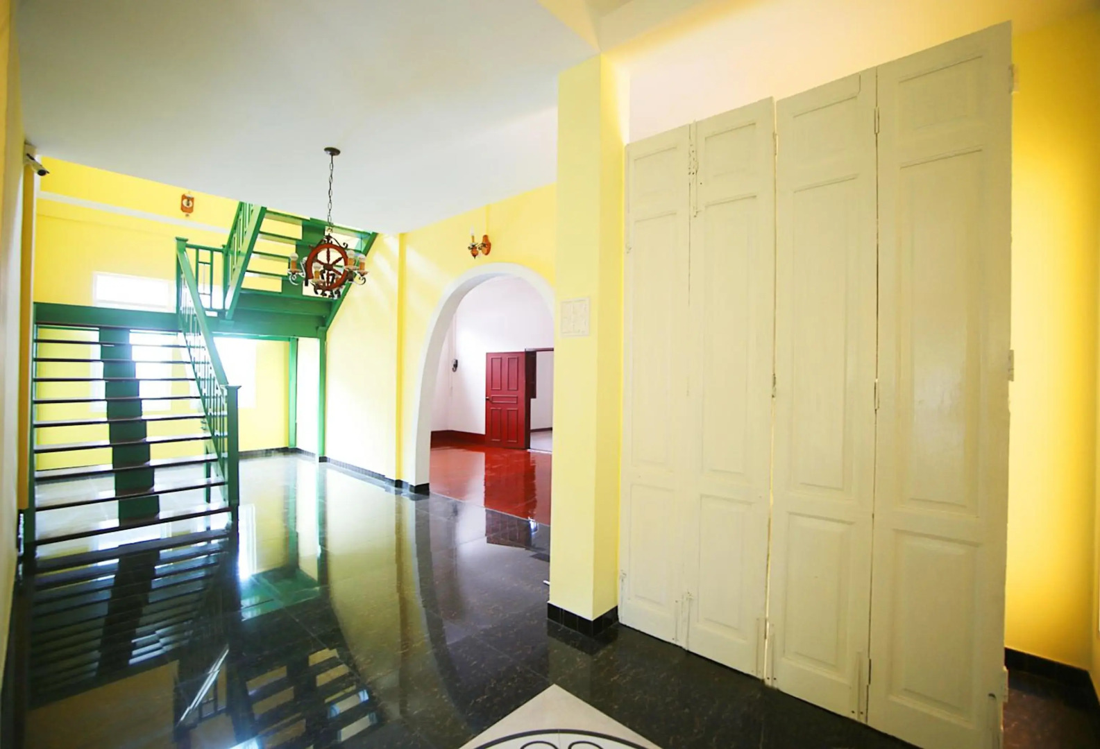 Photo - The Myth - Sud Sathorn