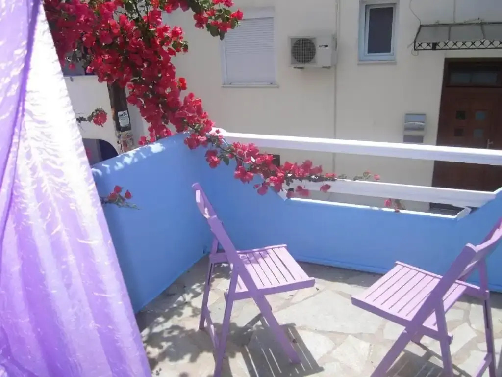 Photo - Celeste NAXOS Chora