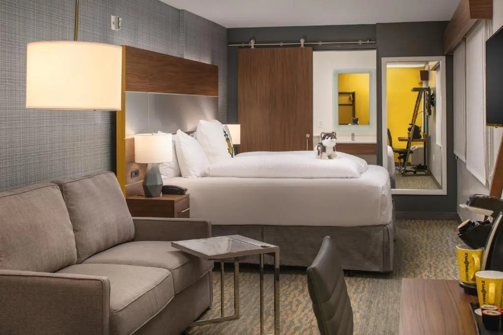 Photo - Staypineapple, Hotel Z, Gaslamp San Diego