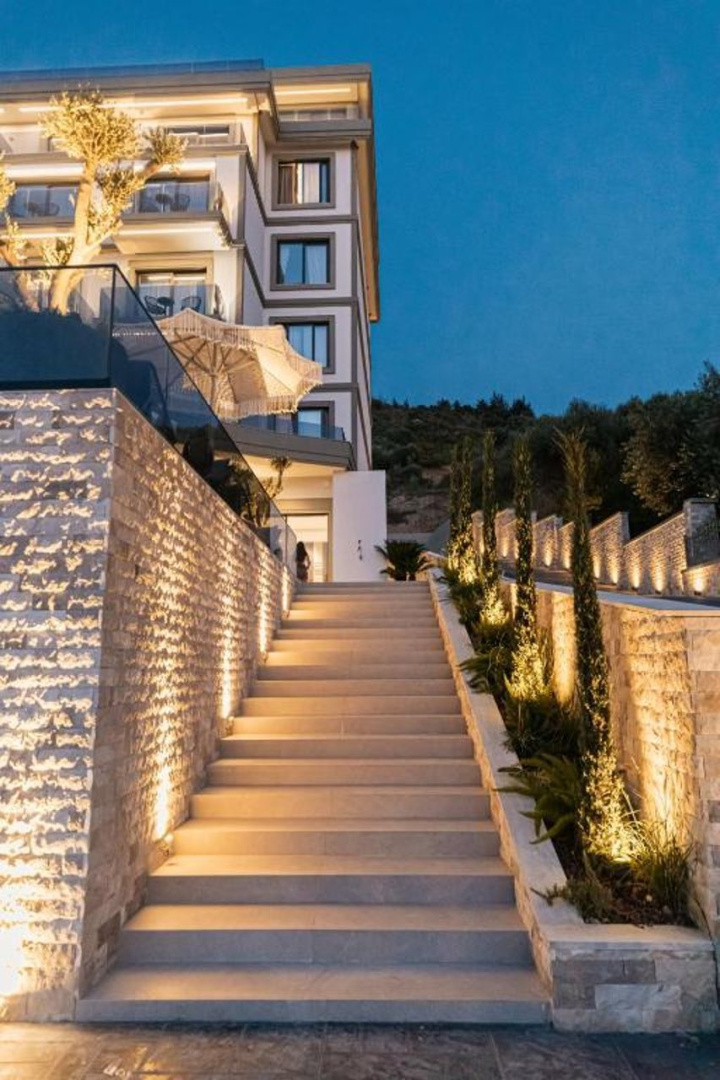 Photo - Mazarine Hotel